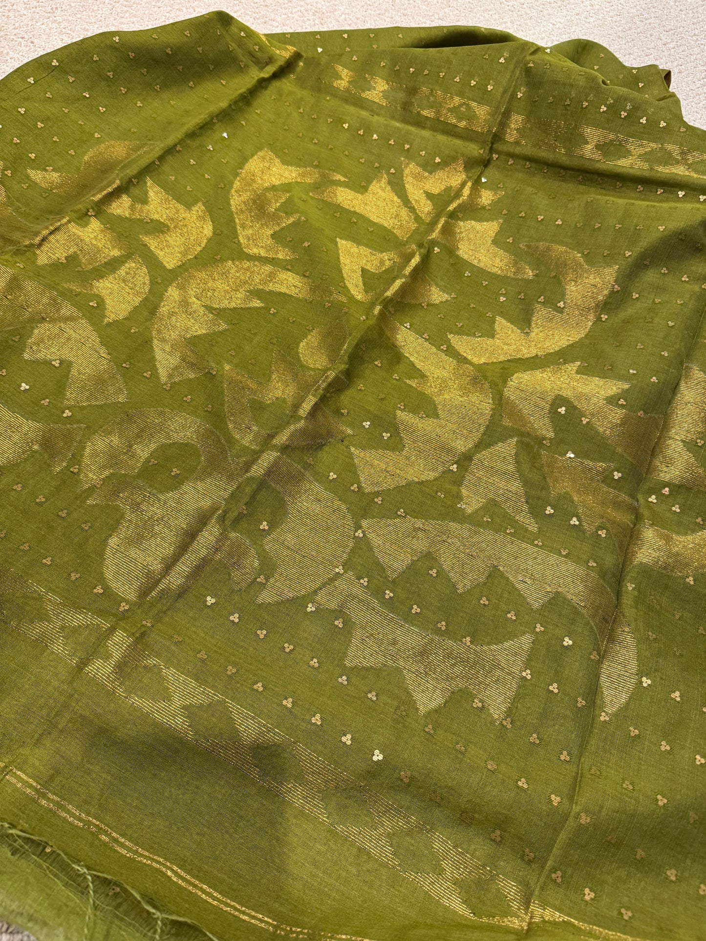 Sequinned silkcotton saree with Jamdani pallu