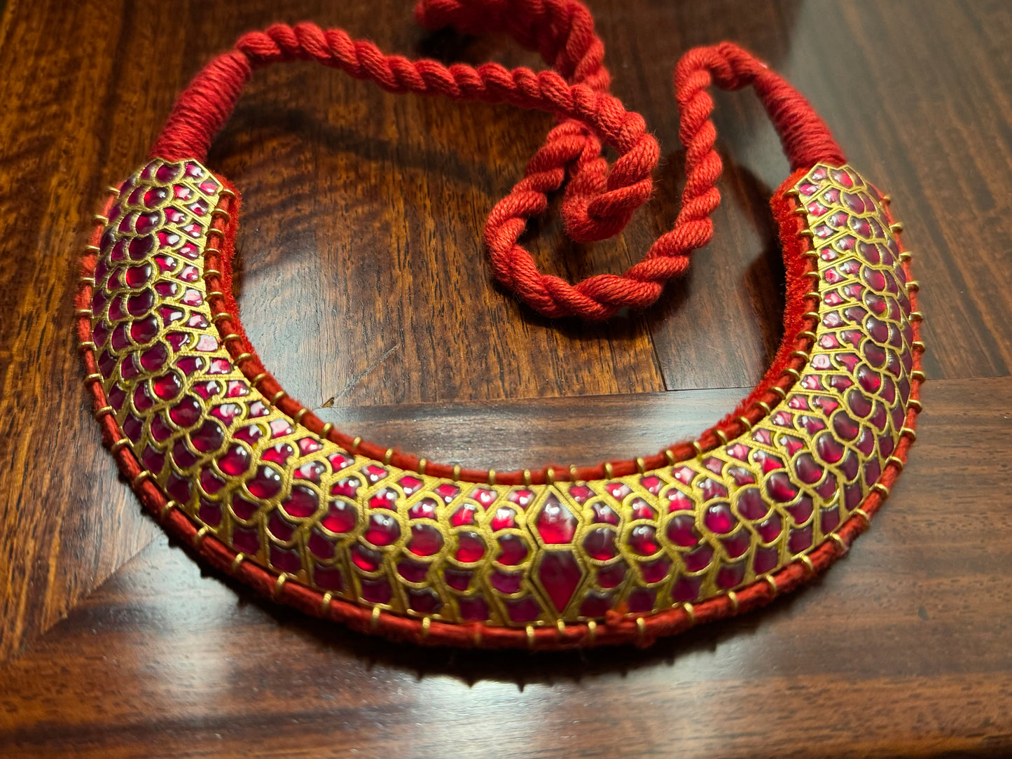 Kundan Neckchoker in 925 Silver Tradition, Rewired in Red