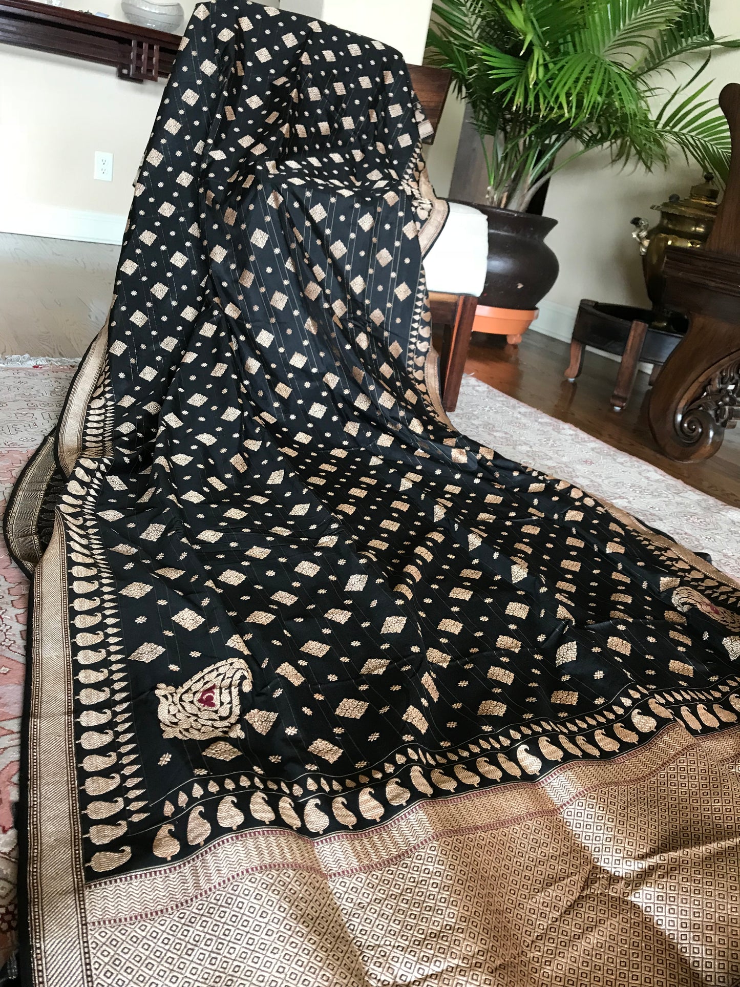 Handwoven silk Kadhua Banarasi saree -The Art of Banaras woven in Black.