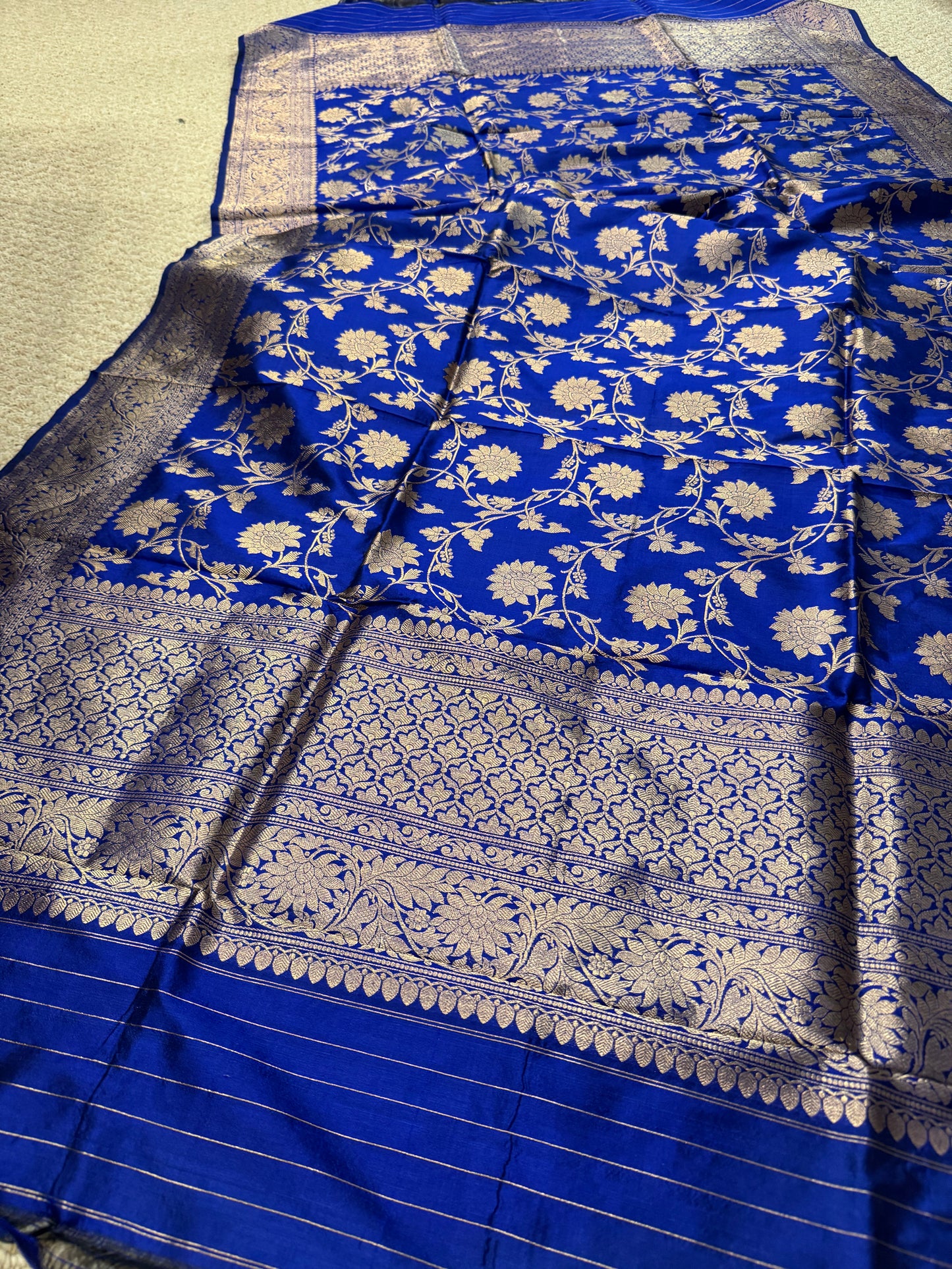 Neel - a handwoven Benarasi silk Dupatta