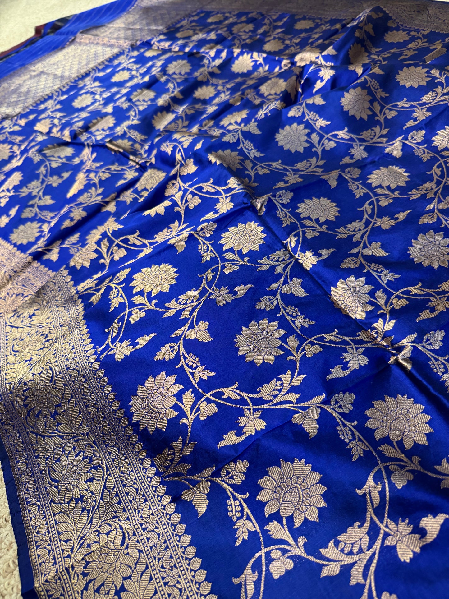 Neel - a handwoven Benarasi silk Dupatta