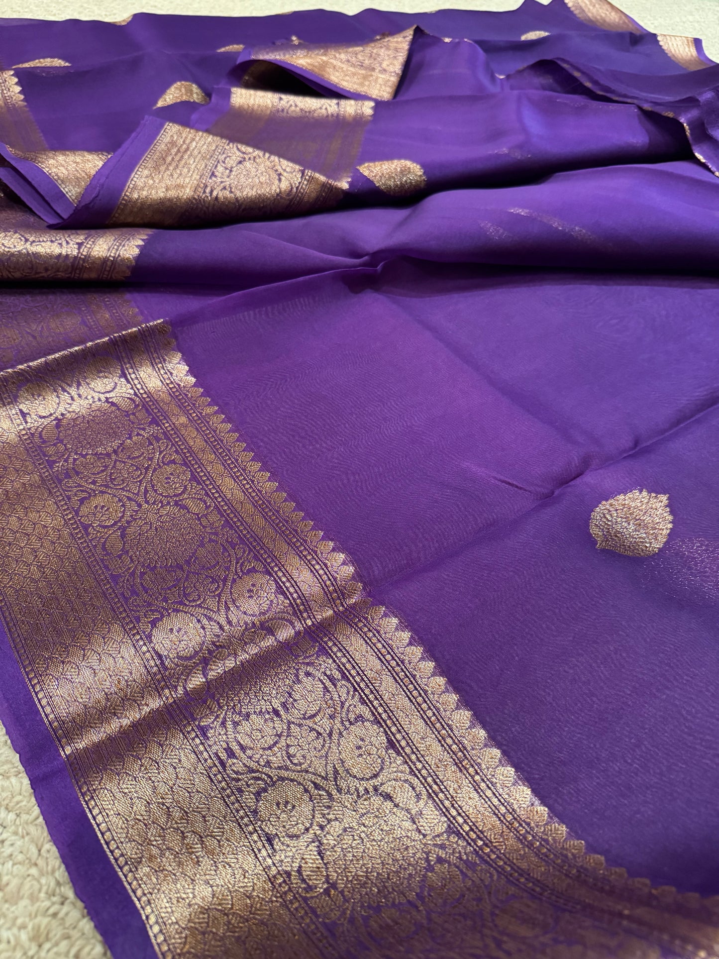 Noor - a handwoven silk organza BANARASI saree