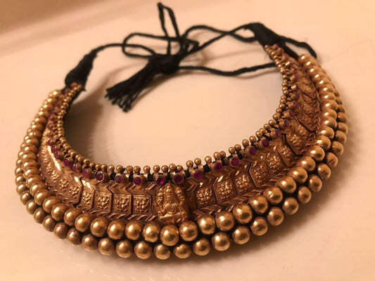 Varalaxmi - a handcrafted Silver THUSI ( neck choker )