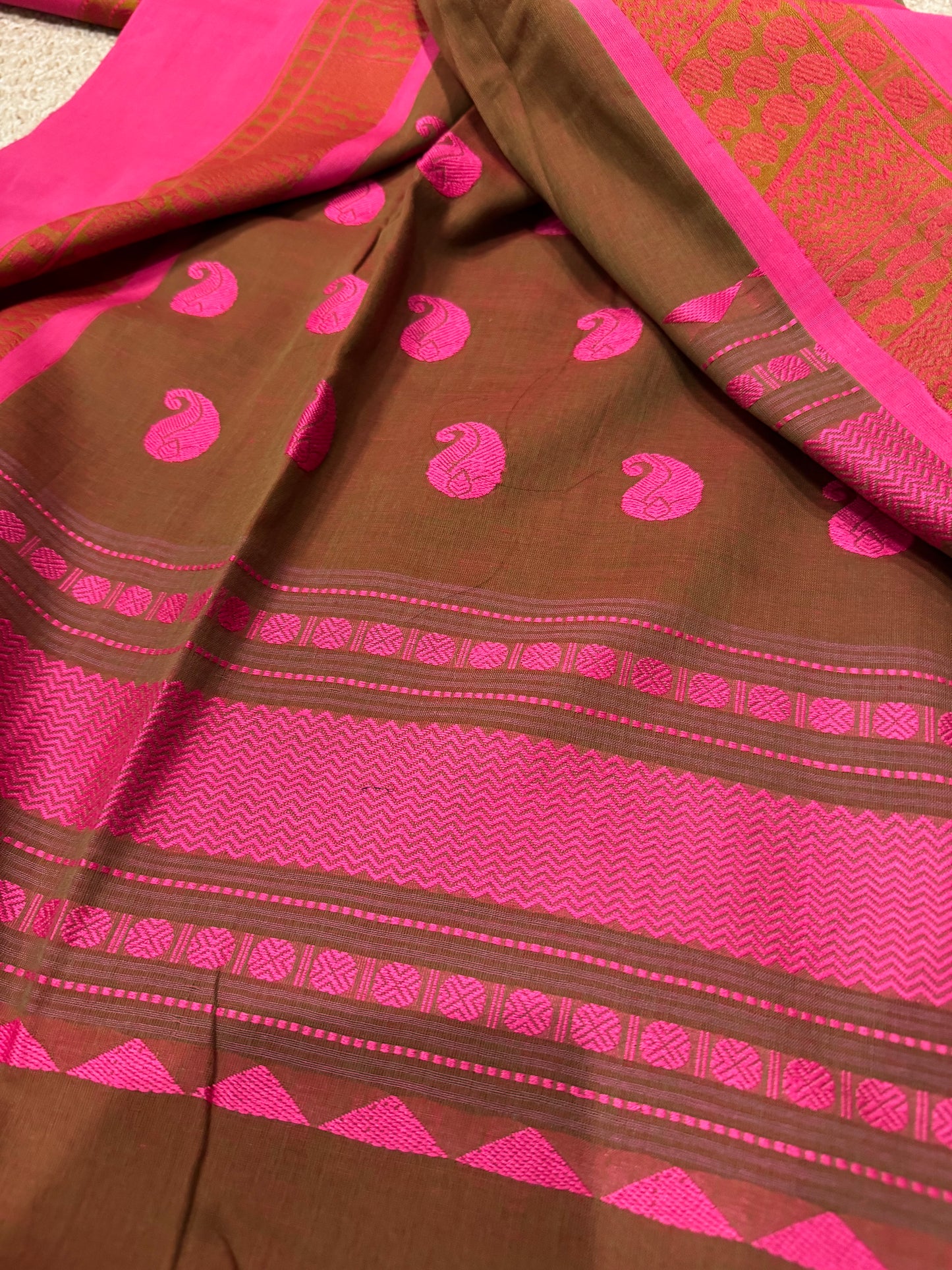 Handwoven Cotton saree from West Bengal