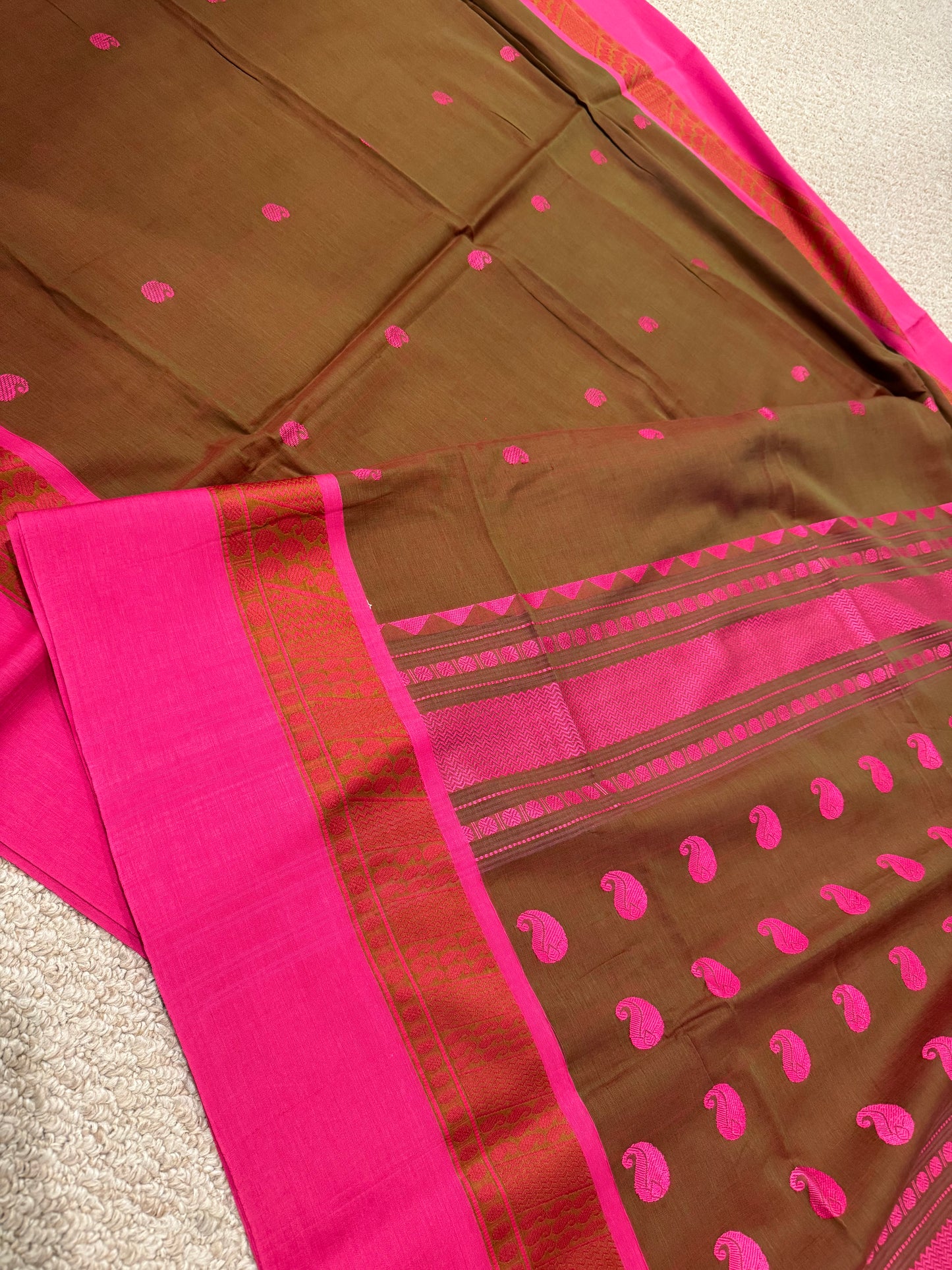 Handwoven Cotton saree from West Bengal